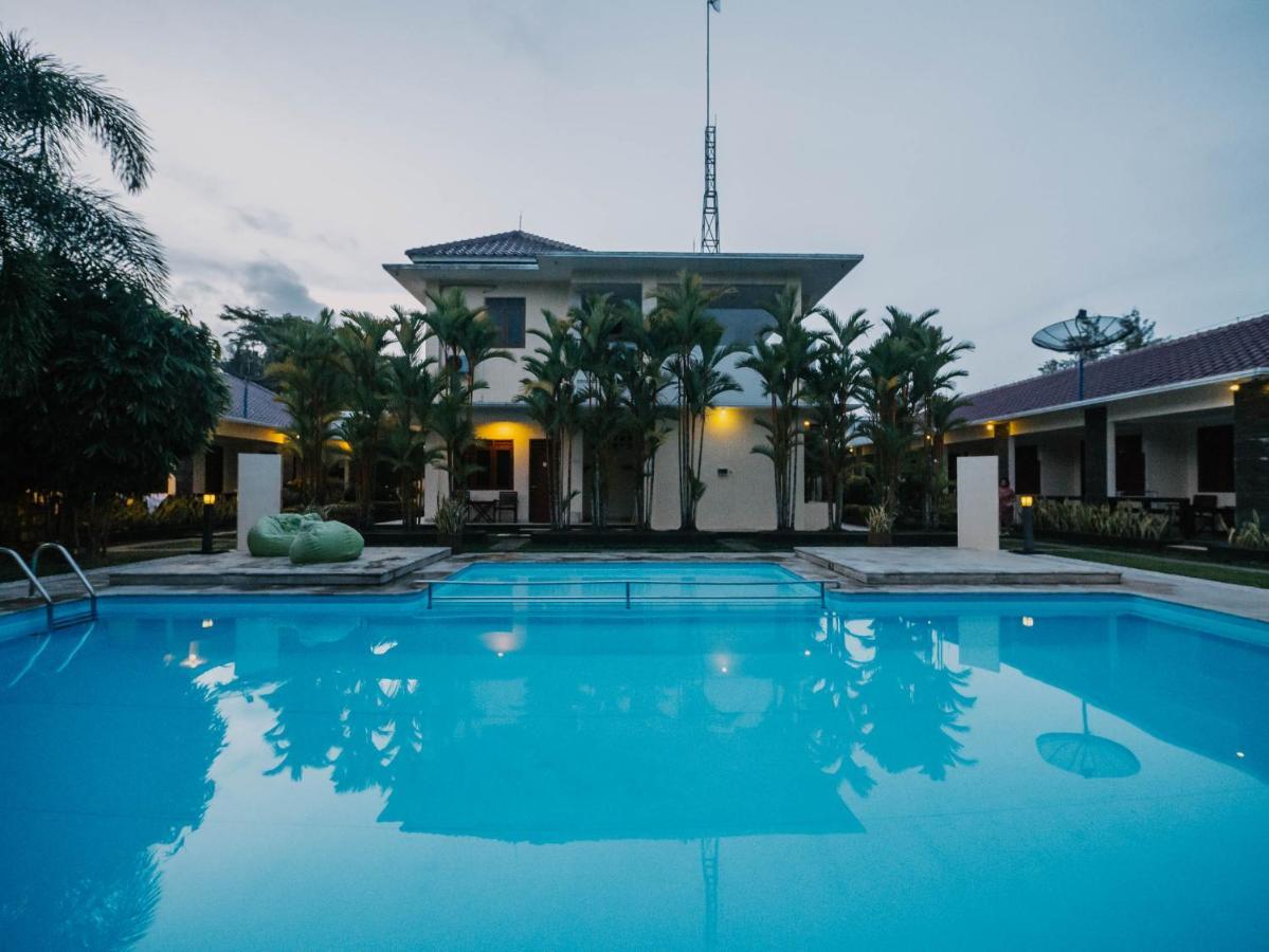 Sunrise Resort Batukaras Eksteriør billede