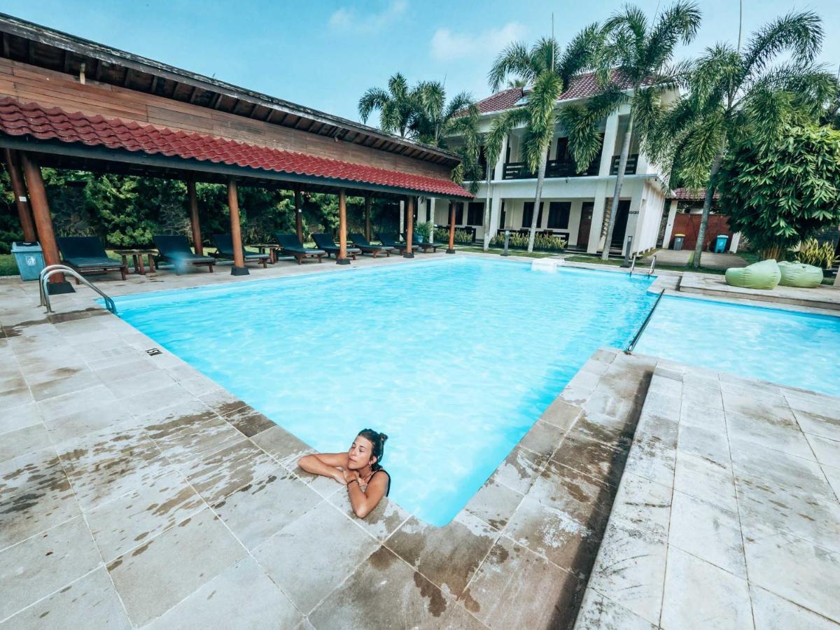 Sunrise Resort Batukaras Eksteriør billede